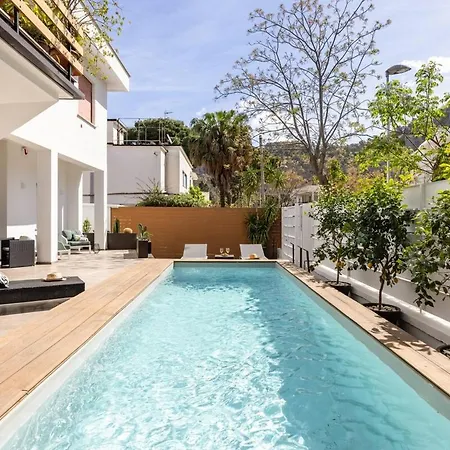 아파트 In A With A Private Pool 팔레르모