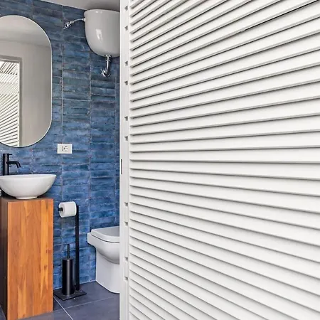 Apartman In A With A Private Pool Palermo