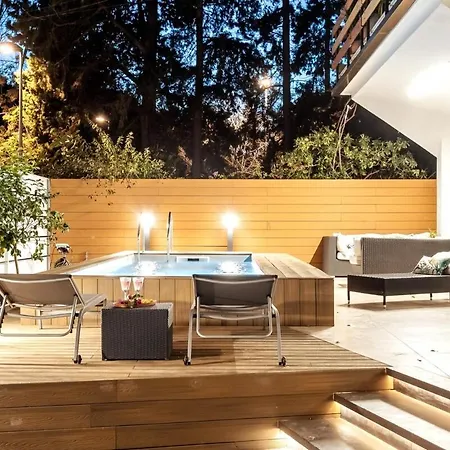 In A With A Private Pool 팔레르모